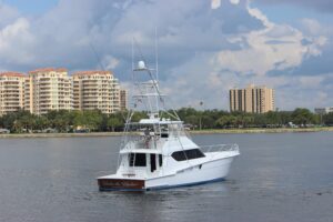 2004 Hatteras 60 Convertible for sale - photo 7