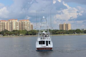 2004 Hatteras 60 Convertible for sale - photo 8