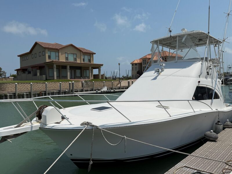 2004 Luhrs 36 Convertible