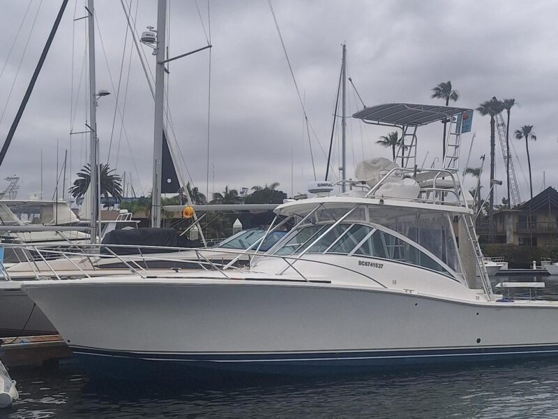 2004 Luhrs 38 Open