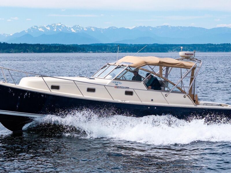 2004 Mainship Pilot 34