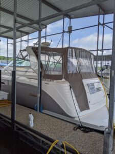 2004 Rinker Fiesta Vee 410 for sale - photo 2