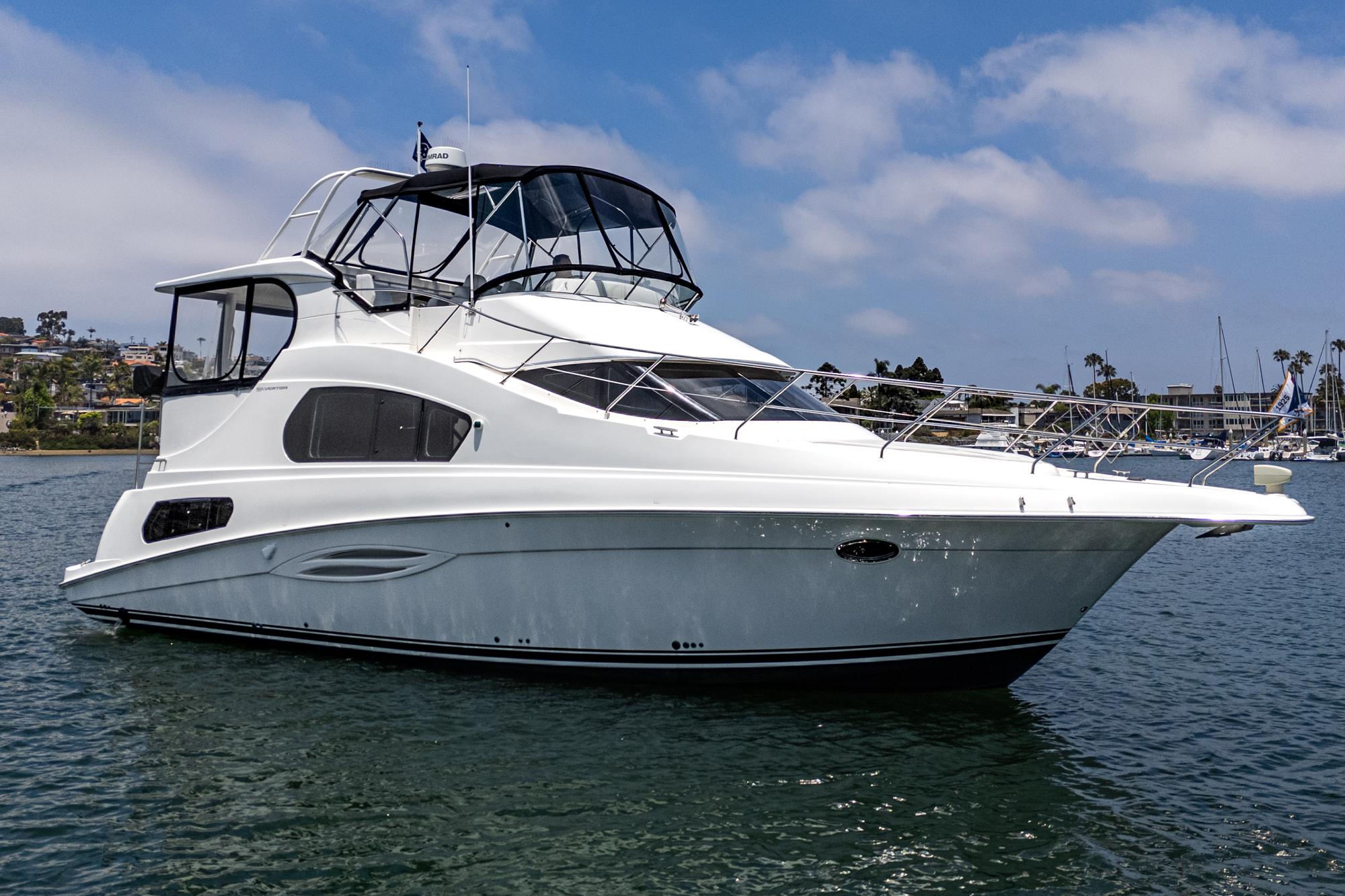 2004 Silverton 39 Motor Yacht for sale