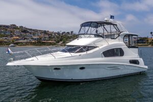 2004 Silverton 39 Motor Yacht for sale - photo 2
