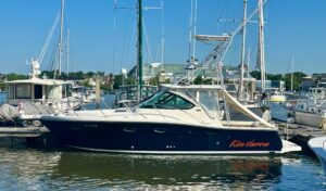 2004 Tiara Yachts 3200 Open for sale