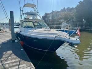 2004 Tiara Yachts 3200 Open for sale - photo 2