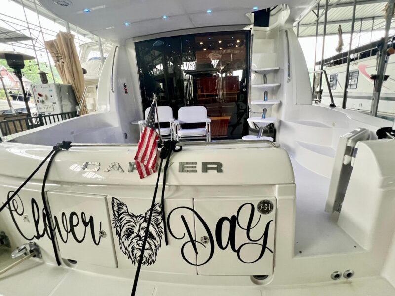 2005 Carver 56 Voyager
