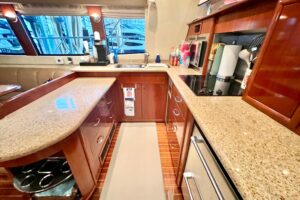 2005 Carver 56 Voyager for sale - photo 8
