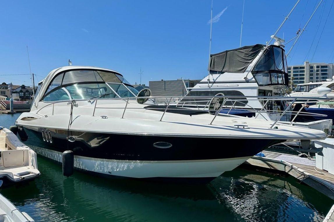 2005 Cruisers Yachts 420 Express for sale