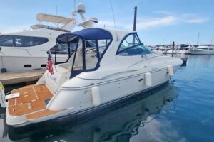 2005 Cruisers Yachts 440 Express for sale