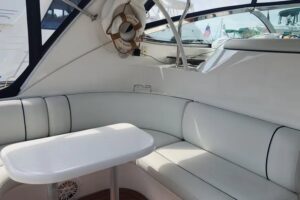 2005 Cruisers Yachts 440 Express for sale - photo 7
