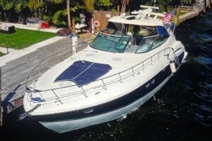 2005 Cruisers Yachts 500 Express for sale