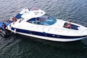 2005 Cruisers Yachts 500 Express for sale - photo 4