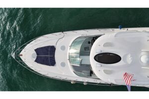 2005 Cruisers Yachts 500 Express for sale - photo 6