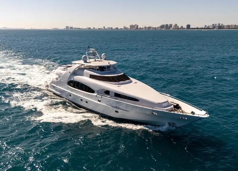 2005 DMB Danube Motor Yacht