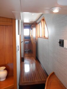 2005 Inace Long Range Expedition for sale - photo 7