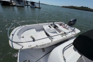 2005 Meridian 411 Sedan for sale - photo 8