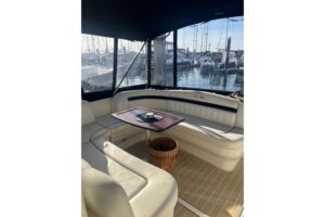 2005 Sea Ray 390 Express Cruiser for sale - photo 7