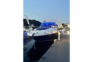 2005 Sea Ray 390 Sundancer for sale - photo 4
