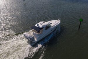 2005 Sea Ray 420 Sundancer for sale - photo 8