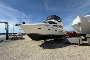 2005 Silverton 38 Sport Bridge for sale - photo 2