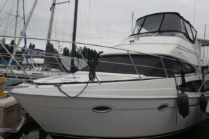 2006 Carver 366 Motor Yacht for sale - photo 2