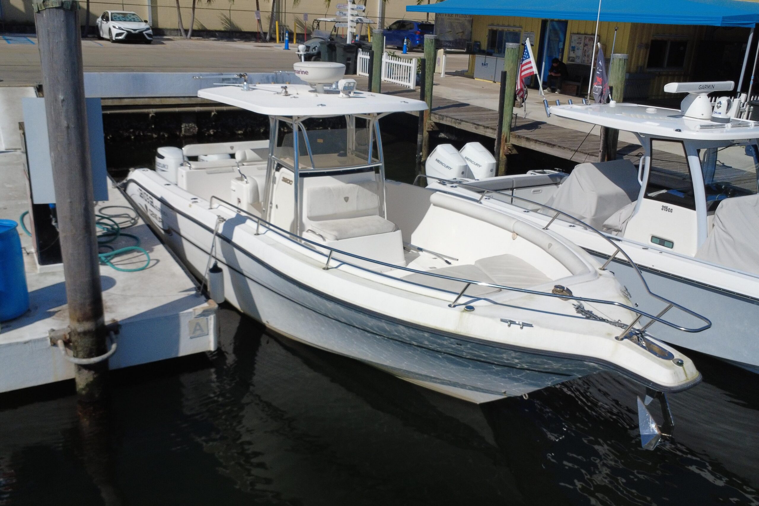 2006 Century 3200 Center Console for sale