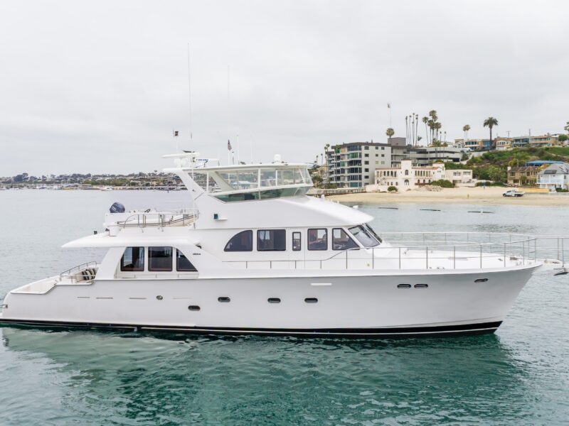 2006 Cheoy Lee 72′ Raised Pilot House