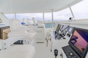 2006 Cheoy Lee 72' Raised Pilot House for sale - photo 2