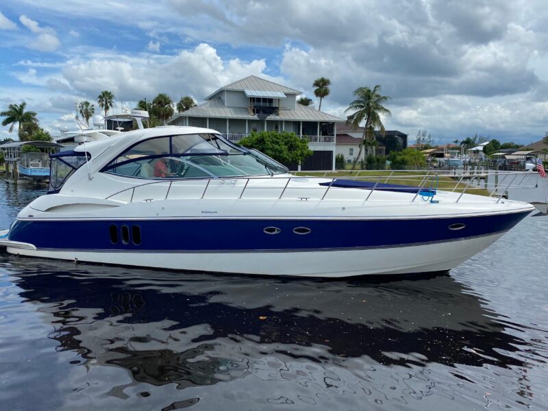 2006 Cruisers Yachts 520 Express
