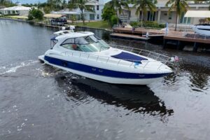 2006 Cruisers Yachts 520 Express for sale - photo 3