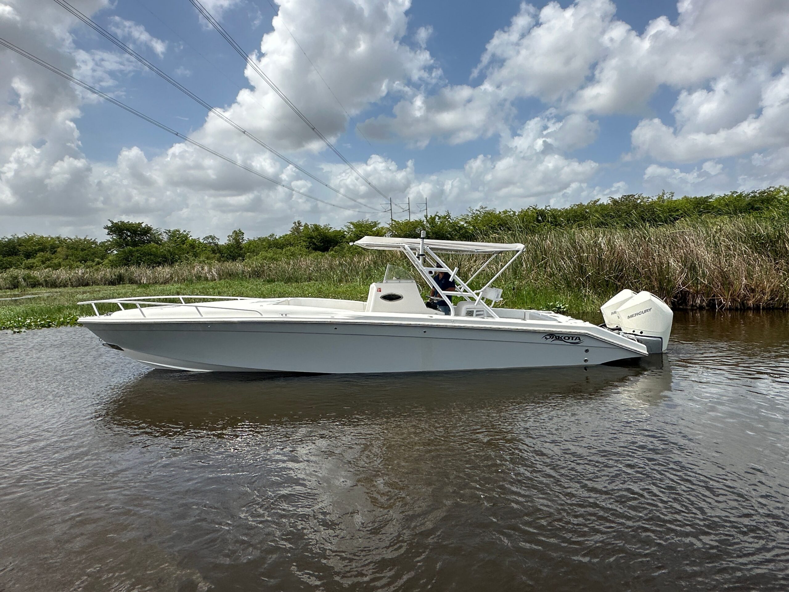 2006 Dakota 36 Cuddy for sale