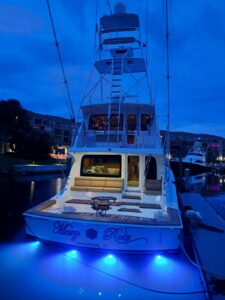 2006 Hatteras 68 Convertible for sale - photo 3