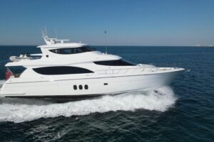 2006 Hatteras 80 Motor Yacht Sky Lounge for sale