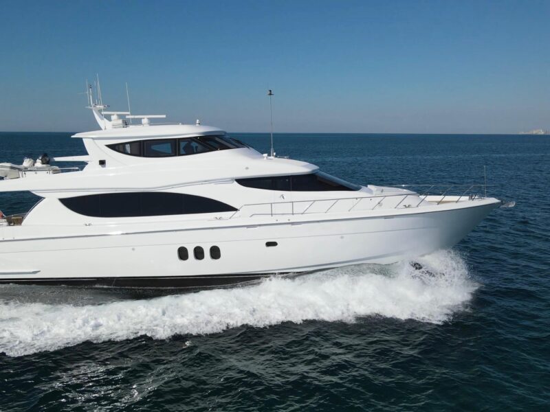 2006 Hatteras 80 Motor Yacht Sky Lounge