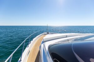2006 Hatteras 80 Motor Yacht Sky Lounge for sale - photo 6