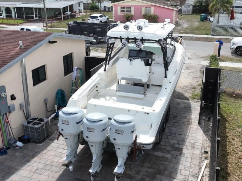 2006 Hydra-Sports Vector 3300 VX