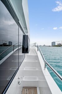 2006 Palmer Johnson 123 Motor Yacht for sale - photo 8