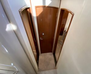 2007 Carver 360 Sport Sedan for sale - photo 8