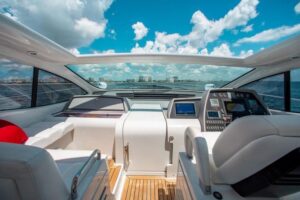 2007 Pershing 56 for sale - photo 8