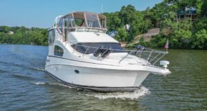 2007 Silverton 35 Motor Yacht for sale - photo 2