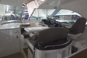 2008 Cruisers Yachts 390 Sports Coupe for sale - photo 6
