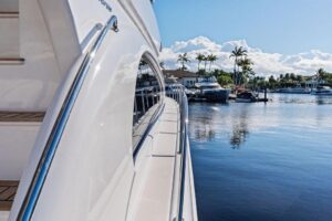 2008 Hatteras 64 Motor Yacht
