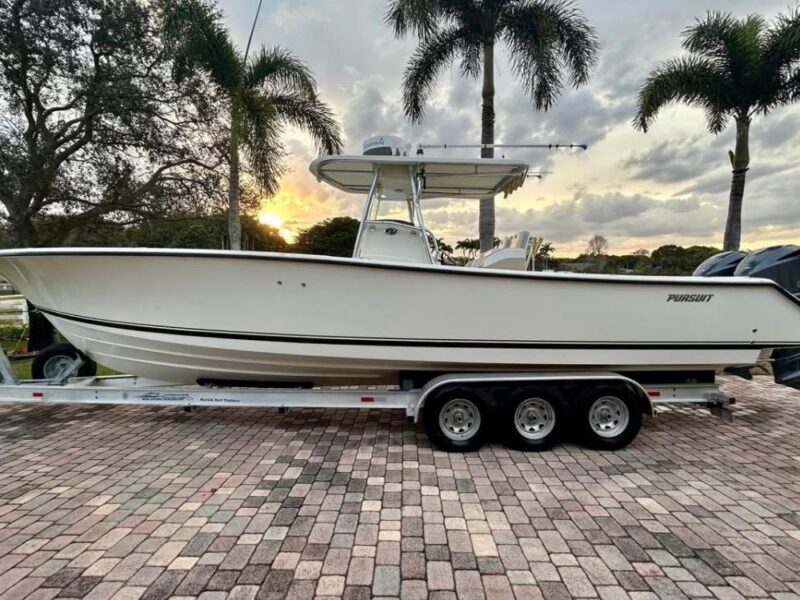 2008 Pursuit C 340 Center Console