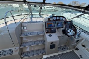 2008 Sea Ray Sundancer 330 for sale - photo 7