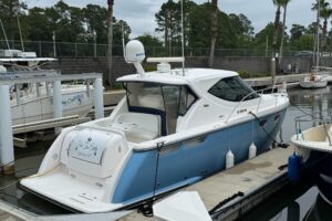 2008 Tiara Yachts 3500 Sovran for sale - photo 4