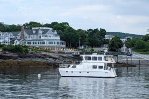 2009 Endeavour 40 skylounge for sale