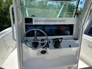 2009 Everglades 350 Center Console for sale - photo 7