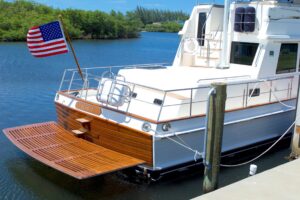 2009 Grand Banks 47 Heritage CL for sale - photo 2