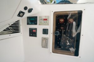 2009 Intrepid 475 Sport Yacht for sale - photo 3